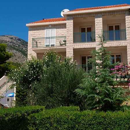 Villa Jasmin Bol Exterior photo