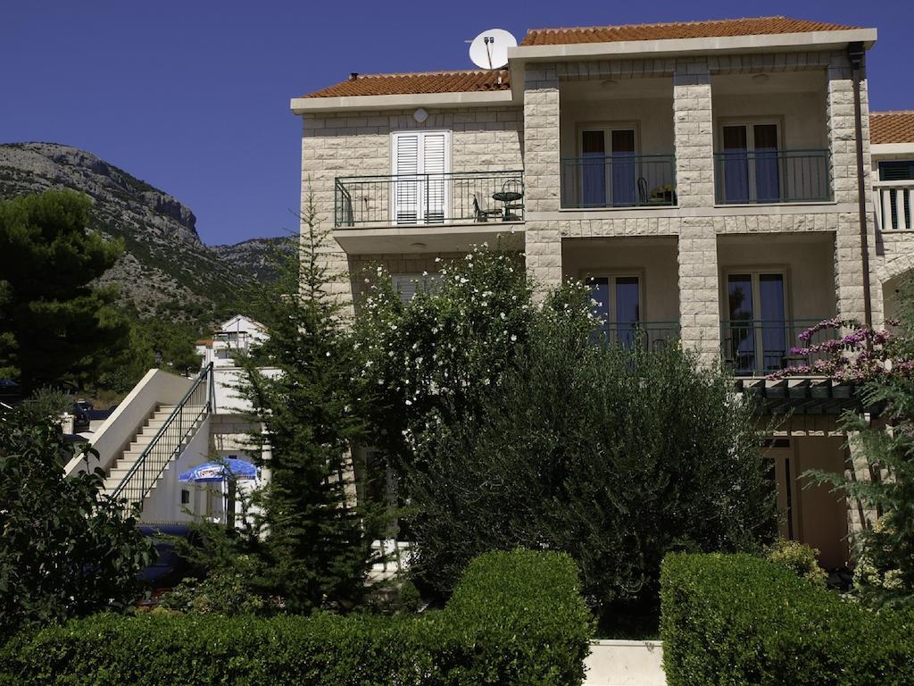 Villa Jasmin Bol Exterior photo